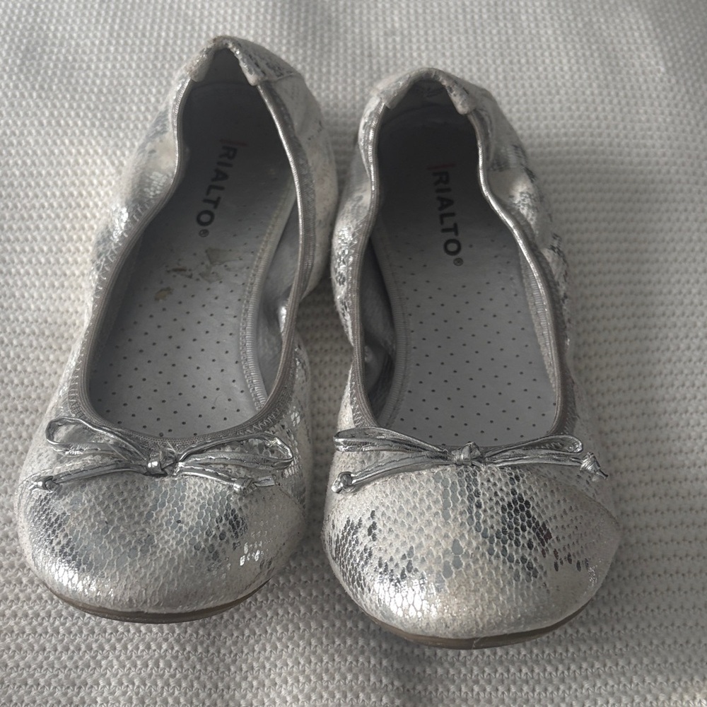 Rialto Metallic Silver Dress Shoes